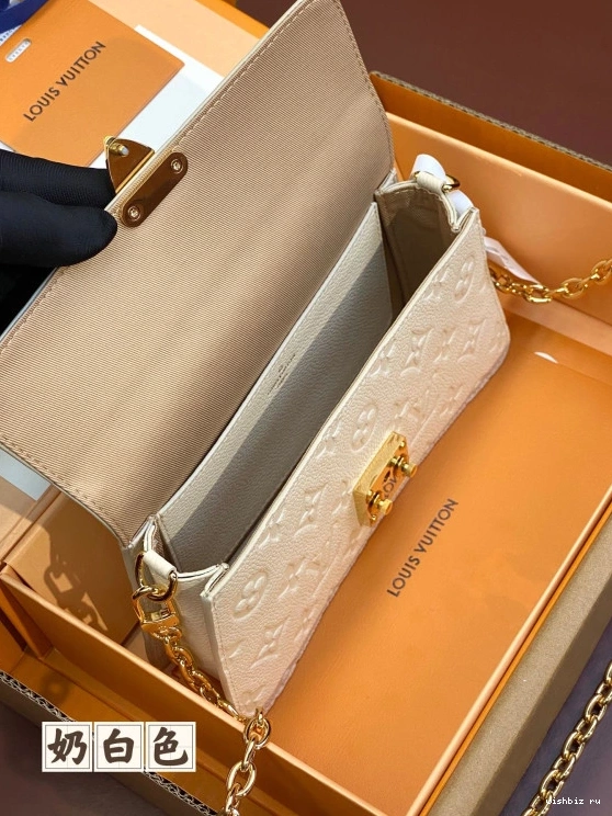 WIS Chain VUITTON Métis Wallet On LOUIS 0928